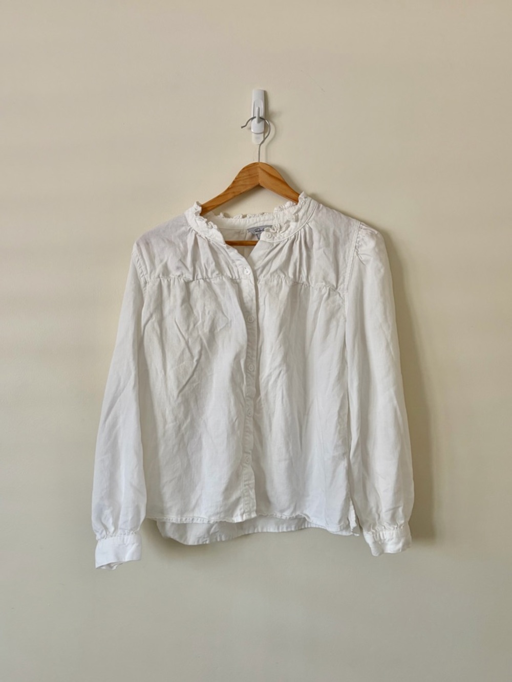 Rails White Ruffled Collar Button-Down Blouse